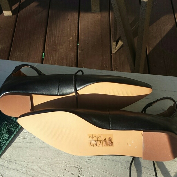 Flats - Picture 2 of 3